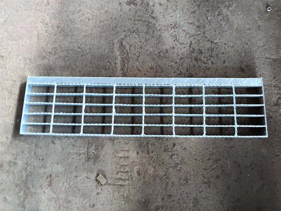 Galvanized Stair Treads factory